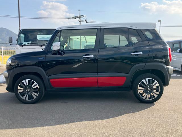 クロスビー ＨＹＢＲＩＤ　ＭＺ　３型　ＬＥＤヘッドランプ　オートライト　オートライト　プッシュスタート　シートヒーター　オートエアコン　スズキセーフティーサポート　衝突被害軽減システム　アイドリングストップ　横滑り防止機能　衝突安全ボディ　盗難防止システム（8枚目）