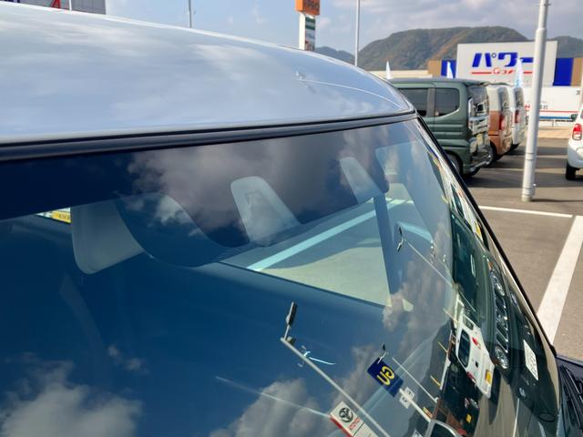 クロスビー ＨＹＢＲＩＤ　ＭＺ　３型　ＬＥＤヘッドランプ　オートライト　オートライト　プッシュスタート　シートヒーター　オートエアコン　スズキセーフティーサポート　衝突被害軽減システム　アイドリングストップ　横滑り防止機能　衝突安全ボディ　盗難防止システム（9枚目）