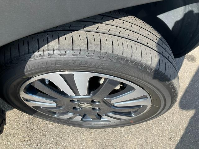 クロスビー ＨＹＢＲＩＤ　ＭＺ　３型　ＬＥＤヘッドランプ　オートライト　オートライト　プッシュスタート　シートヒーター　オートエアコン　スズキセーフティーサポート　衝突被害軽減システム　アイドリングストップ　横滑り防止機能　衝突安全ボディ　盗難防止システム（12枚目）