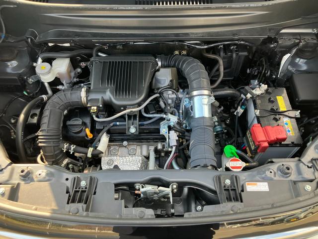 クロスビー ＨＹＢＲＩＤ　ＭＺ　３型　ＬＥＤヘッドランプ　オートライト　オートライト　プッシュスタート　シートヒーター　オートエアコン　スズキセーフティーサポート　衝突被害軽減システム　アイドリングストップ　横滑り防止機能　衝突安全ボディ　盗難防止システム（14枚目）