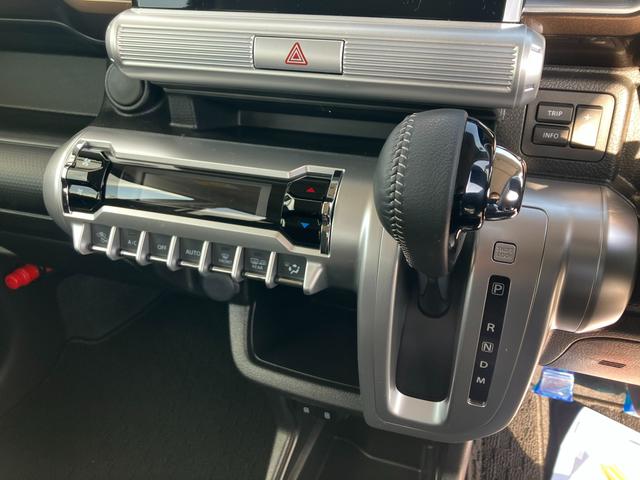 クロスビー ＨＹＢＲＩＤ　ＭＺ　３型　ＬＥＤヘッドランプ　オートライト　オートライト　プッシュスタート　シートヒーター　オートエアコン　スズキセーフティーサポート　衝突被害軽減システム　アイドリングストップ　横滑り防止機能　衝突安全ボディ　盗難防止システム（28枚目）