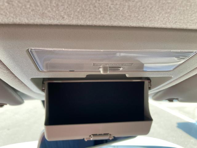 ソリオ Ｇ　２型　スライドドア　キーレスプッシュスタート　オートライト　スライドドア　プッシュスタート　オートエアコン　衝突被害軽減システム　横滑り防止機能　衝突安全ボディ　盗難防止システム（3枚目）