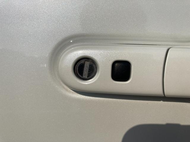 ソリオ Ｇ　２型　スライドドア　キーレスプッシュスタート　オートライト　スライドドア　プッシュスタート　オートエアコン　衝突被害軽減システム　横滑り防止機能　衝突安全ボディ　盗難防止システム（15枚目）