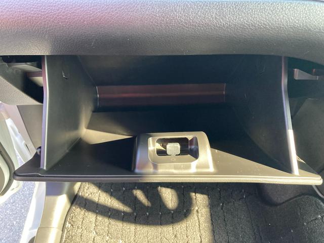 ソリオ Ｇ　２型　スライドドア　キーレスプッシュスタート　オートライト　スライドドア　プッシュスタート　オートエアコン　衝突被害軽減システム　横滑り防止機能　衝突安全ボディ　盗難防止システム（42枚目）