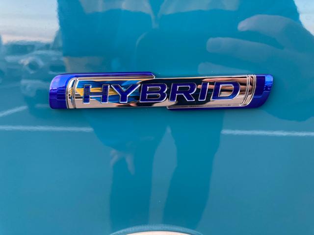 ワゴンＲ ＨＹＢＲＩＤ　ＦＸ－Ｓ　４型　全方位Ｃ　ＡＣＣ　オートライト　オートライト　プッシュスタート　シートヒーター　オートエアコン　衝突被害軽減システム　アイドリングストップ　横滑り防止機能　衝突安全ボディ　盗難防止システム　アダクティブクルーズコントロール（13枚目）