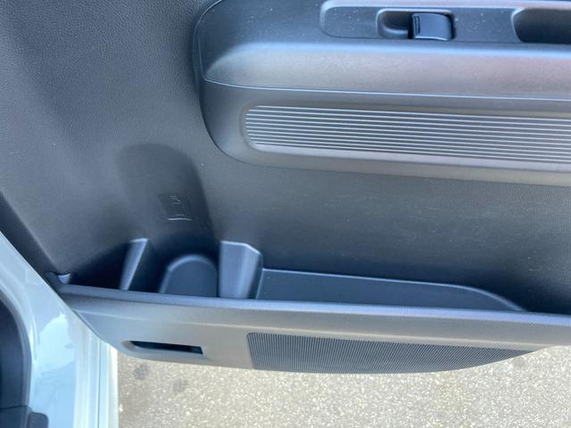 ワゴンＲカスタムＺ カスタムＺ　ＨＹＢＲＩＤ　ＺＸ　４型　ＡＣＣ　オートエアコン　オートライト　プッシュスタート　シートヒーター　オートエアコン　衝突被害軽減システム　アイドリングストップ　横滑り防止機能　衝突安全ボディ　盗難防止システム　アダクティブクルーズコントロール（57枚目）