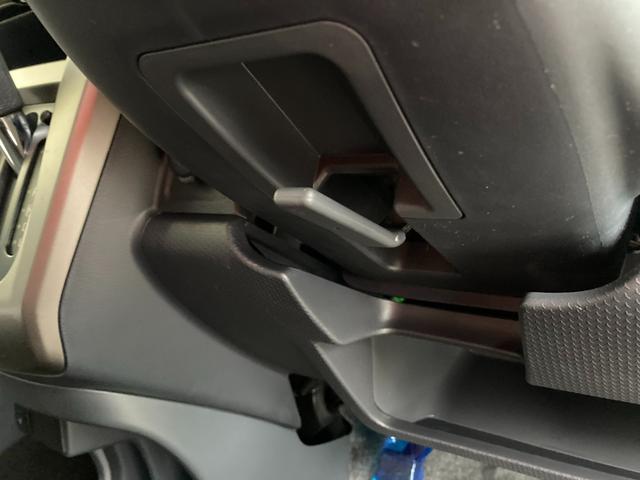 ハスラー J STYLE II MR41S 2型 CD 2トーンカラー オートライト プッシュスタート シートヒーター オートエアコン 衝突被害軽減システム アイドリングストップ 横滑り防止機能 衝突安全ボディ 盗難防止システム CDプレイヤー HIDヘッドライト(28枚目)