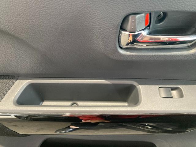 ハスラー J STYLE II MR41S 2型 CD 2トーンカラー オートライト プッシュスタート シートヒーター オートエアコン 衝突被害軽減システム アイドリングストップ 横滑り防止機能 衝突安全ボディ 盗難防止システム CDプレイヤー HIDヘッドライト(50枚目)