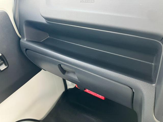 キャリイトラック ＫＣエアコン・パワステ農繁　７型　５ＭＴ　パートタイム４ＷＤ　オートライト　衝突被害軽減システム　アイドリングストップ　横滑り防止機能　衝突安全ボディ　５ＭＴ　パートタイム４ＷＤ　キーレスエントリー　パワーウインドウ　リアゲートチェーン　デフロック（33枚目）