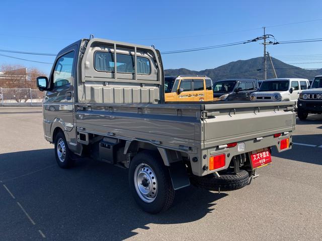 キャリイトラック ＫＣエアコン・パワステ　７型　ラジオ　衝突被害軽減ブレーキ　オートライト　キーレスエントリ―　衝突被害軽減システム　アイドリングストップ　パワーウインドースイッチ　横滑り防止機能（9枚目）