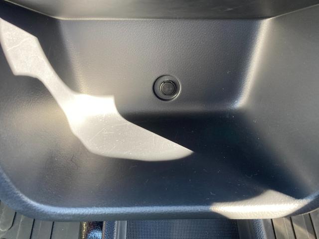 キャリイトラック ＫＣエアコン・パワステ　７型　ラジオ　衝突被害軽減ブレーキ　オートライト　キーレスエントリ―　衝突被害軽減システム　アイドリングストップ　パワーウインドースイッチ　横滑り防止機能（21枚目）