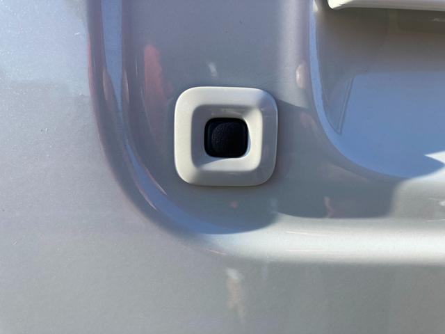 エブリイ ＪＯＩＮ　６型　ディスプレイオーデオ　バックカメラ　４ＷＤ　バックカメラ　オートライト　Ｂｌｕｅｔｏｏｔｈ　スライドドア　プッシュスタート　シートヒーター　衝突被害軽減システム　横滑り防止機能　衝突安全ボディ　ディスプレイオーデオ　４ＷＤ　アイドリングストップ（28枚目）