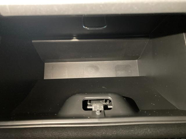 �Ԍ��؂����Ă����̂ɂƂ��Ă��֗��ȃO���[�u�{�b�N�X��