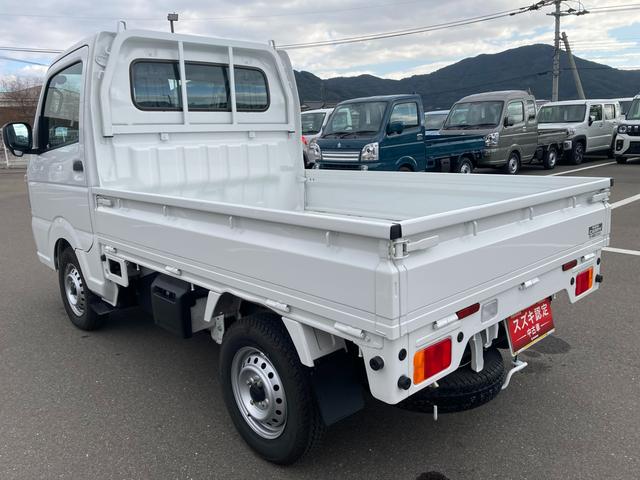 キャリイトラック ＫＣエアコン・パワステ　７型　パートタイム４ＷＤ　ラジオ　オートライト　キーレスエントリー　４ＷＤ　衝突被害軽減システム　横滑り防止機能　衝突安全ボディ　ラジオ　マニュアルエアコン　ＬＥＤルームランプ（10枚目）