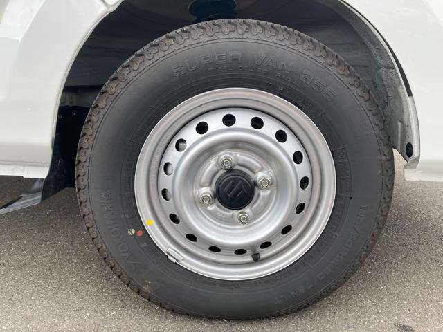 キャリイトラック ＫＣエアコン・パワステ　７型　パートタイム４ＷＤ　ラジオ　オートライト　キーレスエントリー　４ＷＤ　衝突被害軽減システム　横滑り防止機能　衝突安全ボディ　ラジオ　マニュアルエアコン　ＬＥＤルームランプ（12枚目）