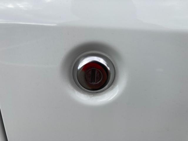 キャリイトラック ＫＣエアコン・パワステ　７型　パートタイム４ＷＤ　ラジオ　オートライト　キーレスエントリー　４ＷＤ　衝突被害軽減システム　横滑り防止機能　衝突安全ボディ　ラジオ　マニュアルエアコン　ＬＥＤルームランプ（21枚目）