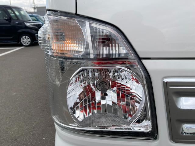 キャリイトラック ＫＣエアコン・パワステ　７型　パートタイム４ＷＤ　ラジオ　オートライト　キーレスエントリー　４ＷＤ　衝突被害軽減システム　横滑り防止機能　衝突安全ボディ　ラジオ　マニュアルエアコン　ＬＥＤルームランプ（34枚目）