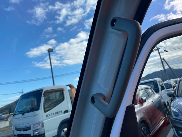 キャリイトラック ＫＣエアコン・パワステ　７型　パートタイム４ＷＤ　ラジオ　オートライト　キーレスエントリー　４ＷＤ　衝突被害軽減システム　横滑り防止機能　衝突安全ボディ　ラジオ　マニュアルエアコン　ＬＥＤルームランプ（37枚目）