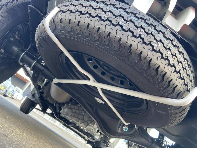 キャリイトラック ＫＣエアコン・パワステ　７型　パートタイム４ＷＤ　ラジオ　オートライト　キーレスエントリー　４ＷＤ　衝突被害軽減システム　横滑り防止機能　衝突安全ボディ　ラジオ　マニュアルエアコン　ＬＥＤルームランプ（55枚目）