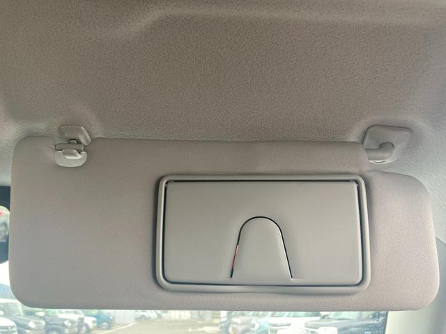 �T���o�C�U�[�ɂ̓`�P�b�g�z���_�[������