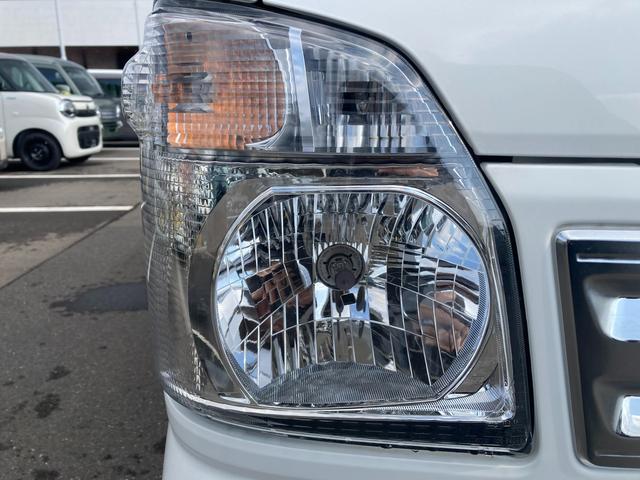 キャリイトラック ＫＣエアコン・パワステ農繁　７型　４ＷＤ　４ＡＴ　ラジオ　オートライト　キーレスエントリー　エアコン　パワステ　衝突被害軽減システム　衝突安全ボディ　４ＷＤ　４ＡＴ　ラジオ　パワーウインドウ（12枚目）