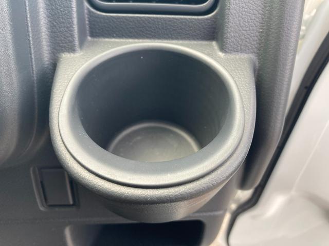 キャリイトラック ＫＣエアコン・パワステ農繁　７型　４ＷＤ　４ＡＴ　ラジオ　オートライト　キーレスエントリー　エアコン　パワステ　衝突被害軽減システム　衝突安全ボディ　４ＷＤ　４ＡＴ　ラジオ　パワーウインドウ（31枚目）