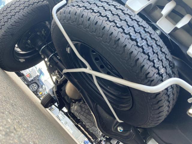 キャリイトラック ＫＣエアコン・パワステ農繁　７型　４ＷＤ　４ＡＴ　ラジオ　オートライト　キーレスエントリー　エアコン　パワステ　衝突被害軽減システム　衝突安全ボディ　４ＷＤ　４ＡＴ　ラジオ　パワーウインドウ（58枚目）