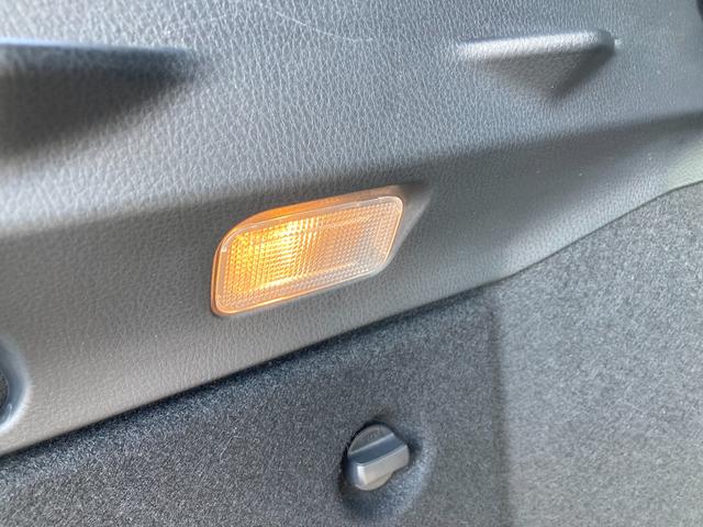 �׎����t�Ŗ�Ԃ̉ו��̐ςݍ��݂��y�X��