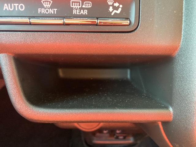 ハスラー ＨＹＢＲＩＤ　Ｘターボ　３型　クルコン　ＬＥＤヘッドライト　オートライト　プッシュスタート　シートヒーター　オートエアコン　衝突被害軽減システム　アイドリングストップ　横滑り防止機能　衝突安全ボディ　盗難防止システムアダクティブクルーズコントロール（22枚目）