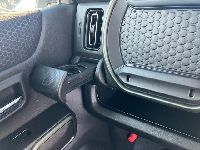 ����Ȃɂ͈����o�����̃h�����N�z���_�[������