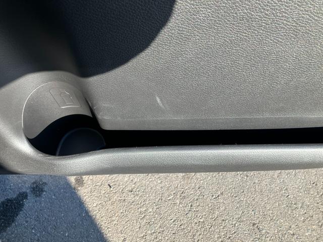 �h�A�ɂ��h�����N�z���_�[�������|�P�b�g�����Ă��܂��̂ł�����Ƃ��������⏑�ނ����Ă����̂ɕ֗��ł��恙