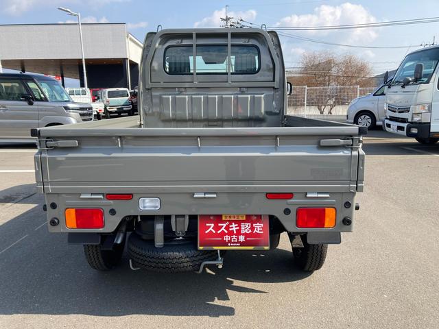キャリイトラック ＫＣエアコン・パワステ　７型　ラジオ　４ＷＤ　５速ＭＴ　オートライト　ラジオ　エアコン　衝突被害軽減システム　アイドリングストップ　横滑り防止機能　衝突安全ボディ　パートタイム４ＷＤ　５ＭＴ　キーレスエントリー　パワーウインドウ（9枚目）