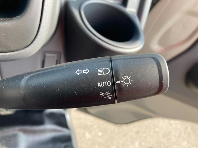 キャリイトラック ＫＣエアコン・パワステ　７型　ラジオ　４ＷＤ　５速ＭＴ　オートライト　ラジオ　エアコン　衝突被害軽減システム　アイドリングストップ　横滑り防止機能　衝突安全ボディ　パートタイム４ＷＤ　５ＭＴ　キーレスエントリー　パワーウインドウ（30枚目）