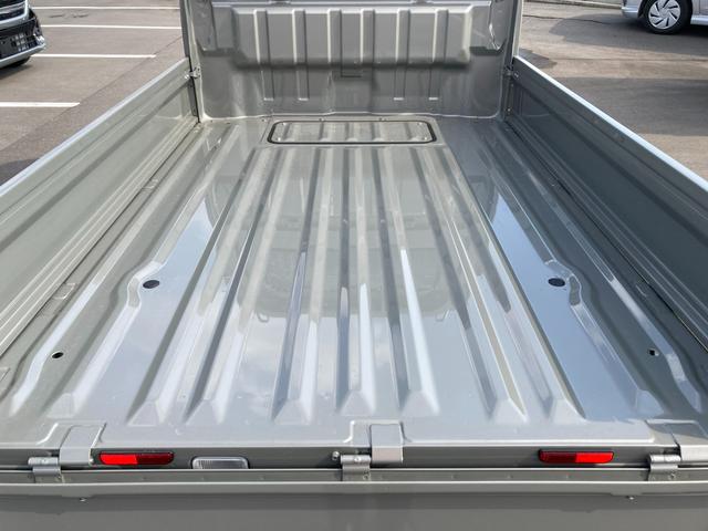 キャリイトラック ＫＣエアコン・パワステ　７型　ラジオ　４ＷＤ　５速ＭＴ　オートライト　ラジオ　エアコン　衝突被害軽減システム　アイドリングストップ　横滑り防止機能　衝突安全ボディ　パートタイム４ＷＤ　５ＭＴ　キーレスエントリー　パワーウインドウ（55枚目）