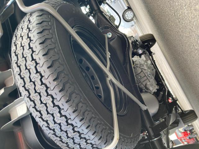 キャリイトラック ＫＣエアコン・パワステ　７型　ラジオ　４ＷＤ　５速ＭＴ　オートライト　ラジオ　エアコン　衝突被害軽減システム　アイドリングストップ　横滑り防止機能　衝突安全ボディ　パートタイム４ＷＤ　５ＭＴ　キーレスエントリー　パワーウインドウ（58枚目）