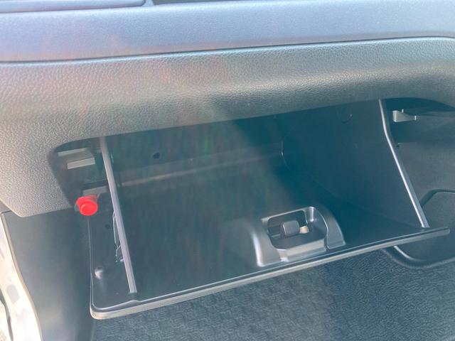 �Ԍ��؂����Ă����̂ɂƂ��Ă��֗��ȃO���[�u�{�b�N�X��