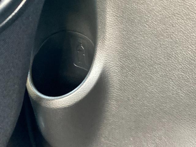 �㕔���ȃh�A�ɂ��h�����N�z���_�[������