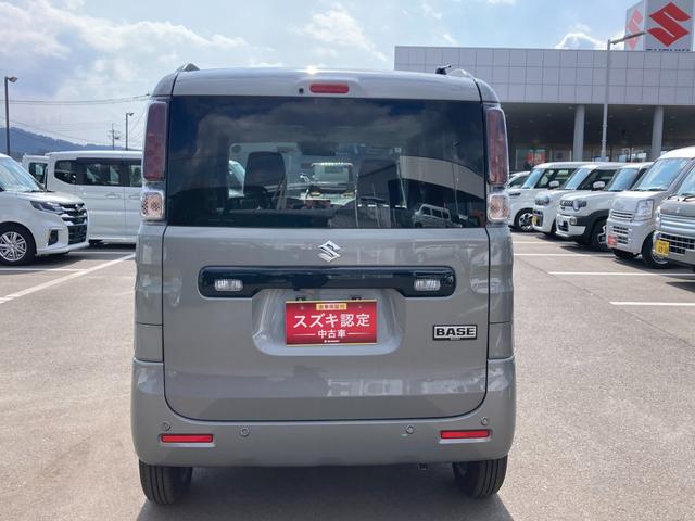 スペーシアベース ＸＦ　２型　右側電動スライド　マルチボード　衝突被害軽減Ｂ　オートライト　スライドドア　プッシュスタート　シートヒーター　オートエアコン　衝突被害軽減システム　アイドリングストップ　横滑り防止機能　衝突安全ボディ　盗難防止システム　マルチボード（8枚目）