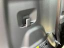 荷室にもフック付き☆