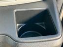運転席にはドリンクホルダー装備☆