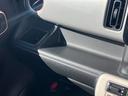 助手席インパネには小物を置いておくのにとっても便利なスペースありますよ☆