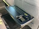 パーソナルテーブル装備☆ドリンクを置いたりタブレットを立てかけたりできます☆