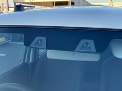 ���ĤΥ����������μ�ξ����ԼԤ��Τ������ͤΤ����줬�����Ƚ�Ǥ���ȡ��֥�������᡼�������ɽ���Ƿٹ𡣾��ͤβ�ǽ������ޤ�ȡ���ư�ǥ֥졼���򤫤������ͤβ���ޤ��Ͼ��ͻ����ﳲ�ڸ���ޤ�ޤ��� 4