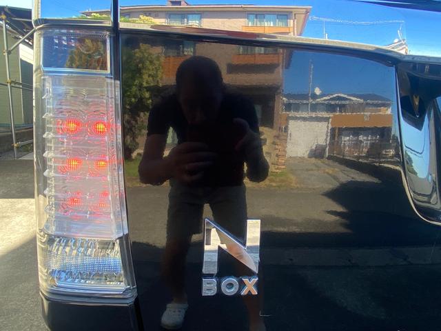 Ｎ－ＢＯＸカスタム Ｇ・Ｌパッケージ　カーナビ・電動パワースライドドア・ワンセグテレビ・ＥＴＣ・プッシュスタート・スマートキー・タイミングチェーン・ＶＳＡ横滑り防止装置・フロントフォグライト・エアロパーツ・１４インチアルミホイール（20枚目）