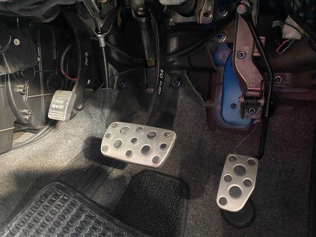 ステラ カスタムＲＳ　Ｓエディション　ＤＯＨＣ・スーパーチャージャー・１５インチアルミホイール・ブーストメーター・社外マフラー・エアロパーツ・キーレスエントリー・エアコン（32枚目）