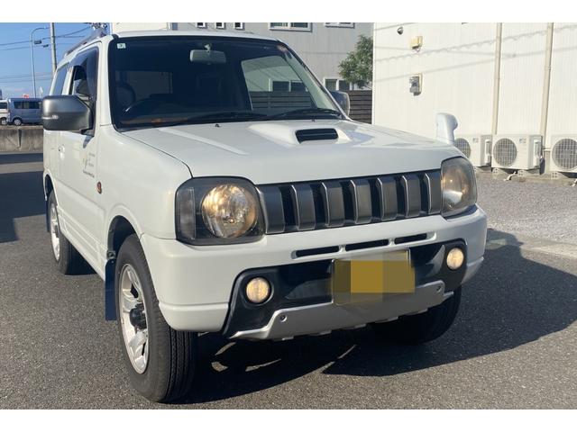 ジムニー ＦＩＳフリースタイルワールドカップリミテッド　Ｂｌｕｅｔｏｏｔｈオーディオ・パートタイム４ＷＤ高低２段切り替え式（後輪駆動ベース）・ＤＯＨＣインタークーラーターボ・フロア４ＡＴ（2枚目）