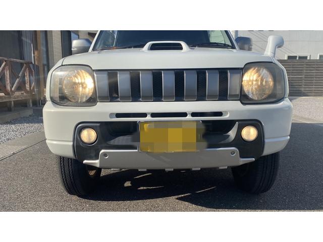 ジムニー ＦＩＳフリースタイルワールドカップリミテッド　Ｂｌｕｅｔｏｏｔｈオーディオ・パートタイム４ＷＤ高低２段切り替え式（後輪駆動ベース）・ＤＯＨＣインタークーラーターボ・フロア４ＡＴ（7枚目）