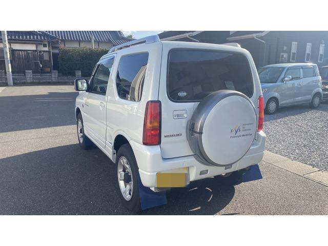 ジムニー ＦＩＳフリースタイルワールドカップリミテッド　Ｂｌｕｅｔｏｏｔｈオーディオ・パートタイム４ＷＤ高低２段切り替え式（後輪駆動ベース）・ＤＯＨＣインタークーラーターボ・フロア４ＡＴ（12枚目）