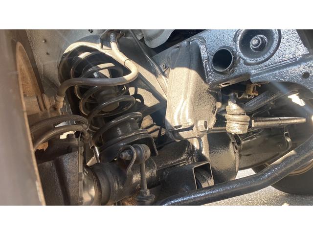 ジムニー ＦＩＳフリースタイルワールドカップリミテッド　Ｂｌｕｅｔｏｏｔｈオーディオ・パートタイム４ＷＤ高低２段切り替え式（後輪駆動ベース）・ＤＯＨＣインタークーラーターボ・フロア４ＡＴ（18枚目）