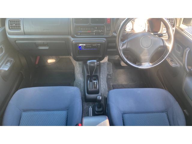 ジムニー ＦＩＳフリースタイルワールドカップリミテッド　Ｂｌｕｅｔｏｏｔｈオーディオ・パートタイム４ＷＤ高低２段切り替え式（後輪駆動ベース）・ＤＯＨＣインタークーラーターボ・フロア４ＡＴ（24枚目）